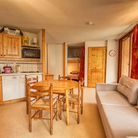 Spacieux Pour 6 Pers. Pres Des Pistes Et Du Jardin D'enfants - Fr-1-642-58 Apartment