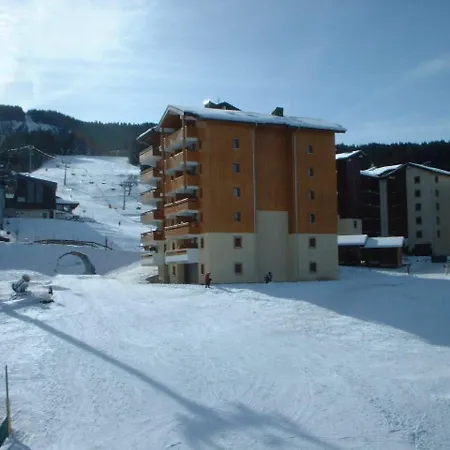 Spacieux Pour 6 Pers. Pres Des Pistes Et Du Jardin D'enfants - Fr-1-642-58